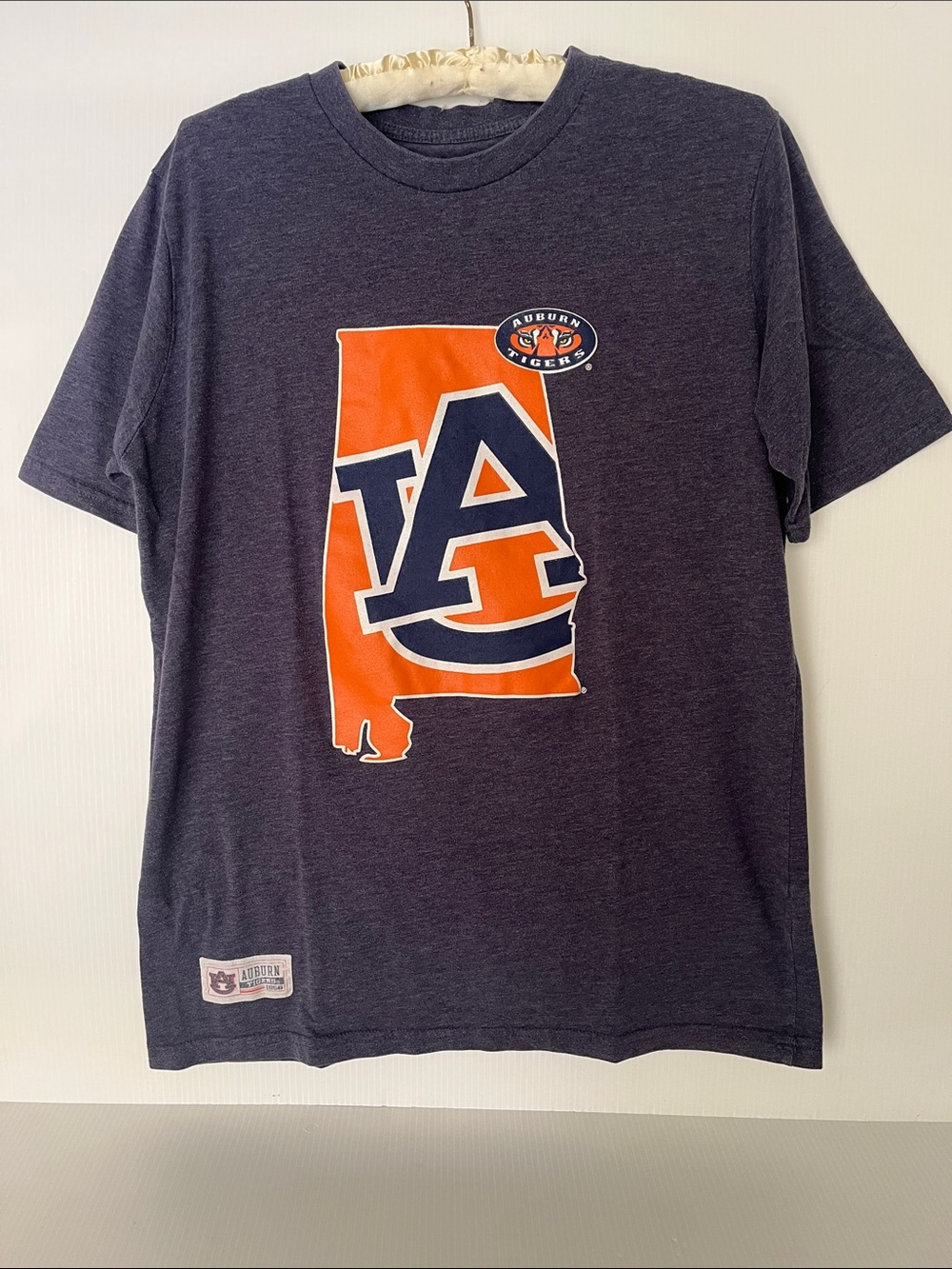 Auburn Tigers Shirt Size M